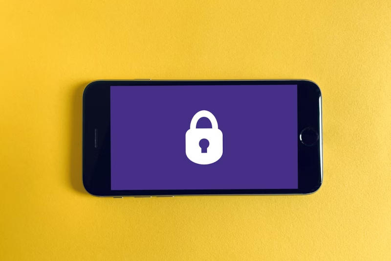 Experts have discovered a critical vulnerability in the security of most Samsung, Xiaomi, Nokia, and Honor smartphones