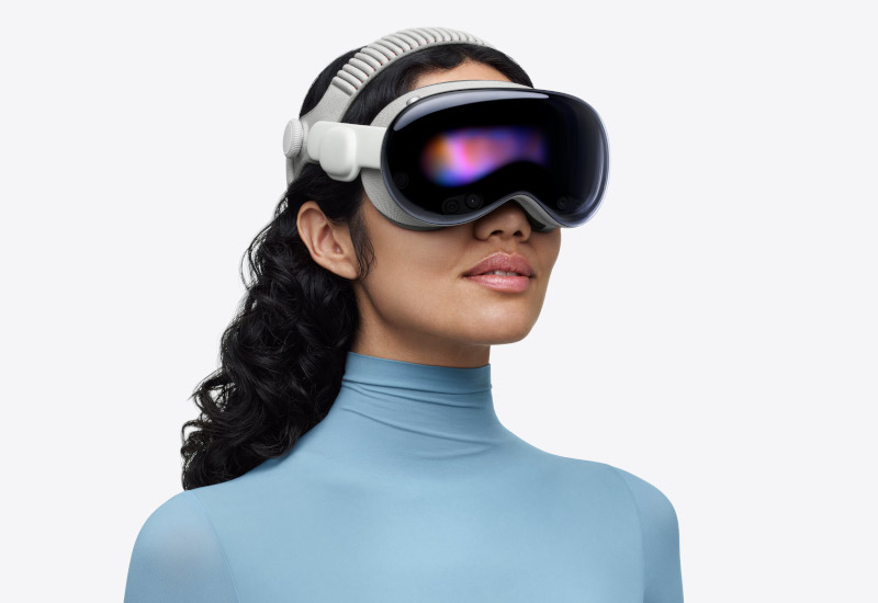 Apple has postponed the release of the next Vision Pro to 2028, focusing instead on smart glasses and AI-powered devices.