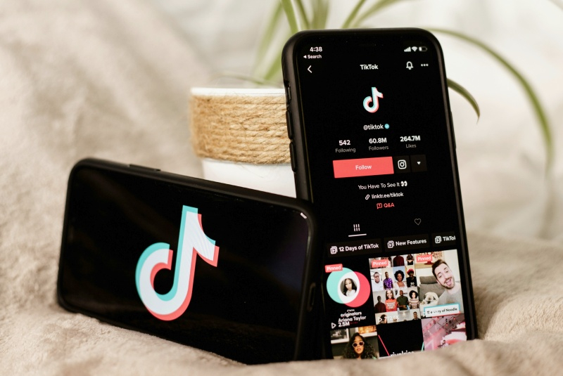 TikTok takes on Booking: now you can book trips and hotels simply by scrolling through videos