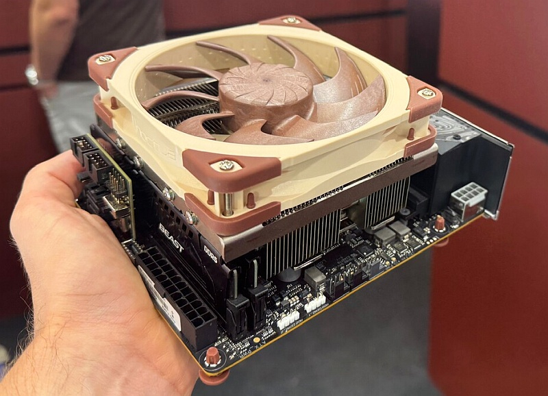 Noctua unveiled a compact, powerful cooler for the AM5 with a full 120‑mm fan.