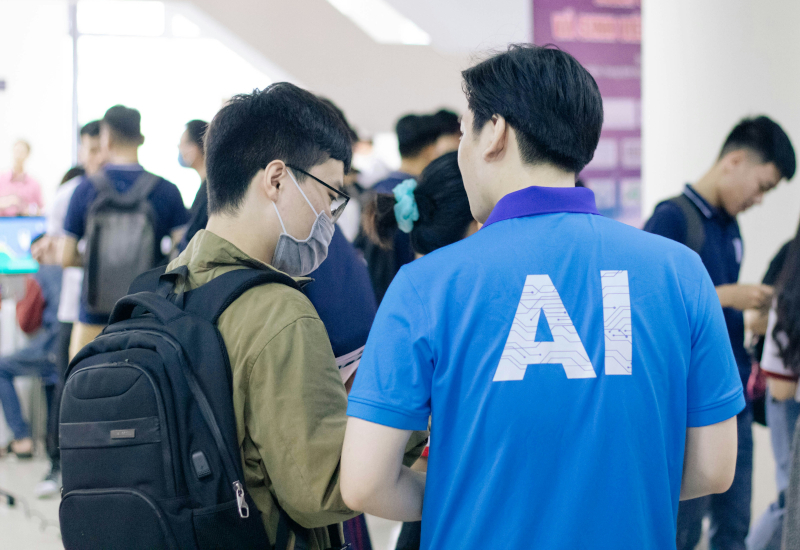 ChatGPT, Gemini and Claude have spread ratings of job disappearance due to AI, while scientists doubt their reliability