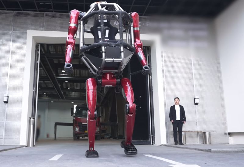 Unitree unveiled a 500‑kg walking robot with an internal space for a person