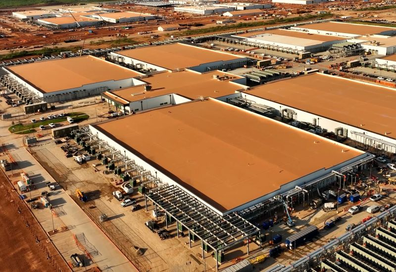 OpenAI cut back on data center construction to ease investor anxiety ahead of the IPO