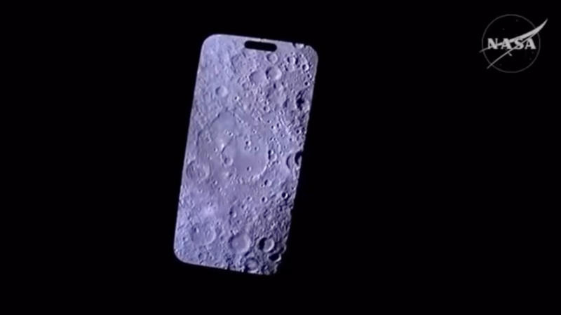 Astronaut from the Artemis II team captured the Moon using an iPhone