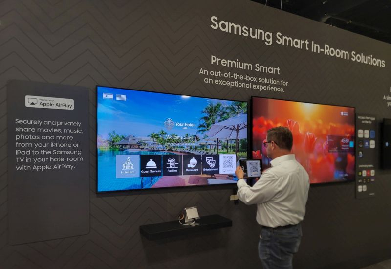 Samsung has replaced the head of its TV division, while competitors from China are increasing pressure