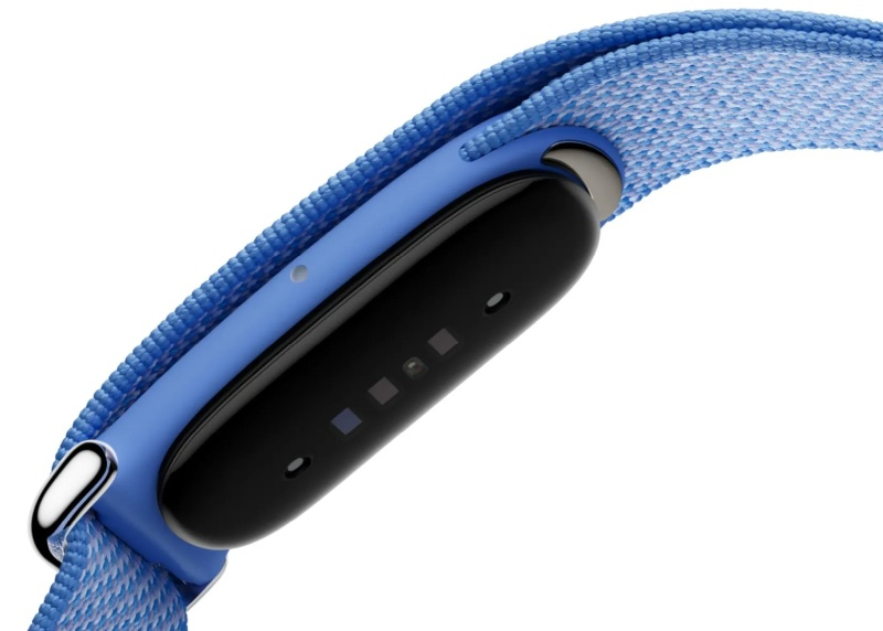Google introduced the Fitbit Air—a lightweight fitness tracker without a display, priced at $99 and featuring continuous activity monitoring.